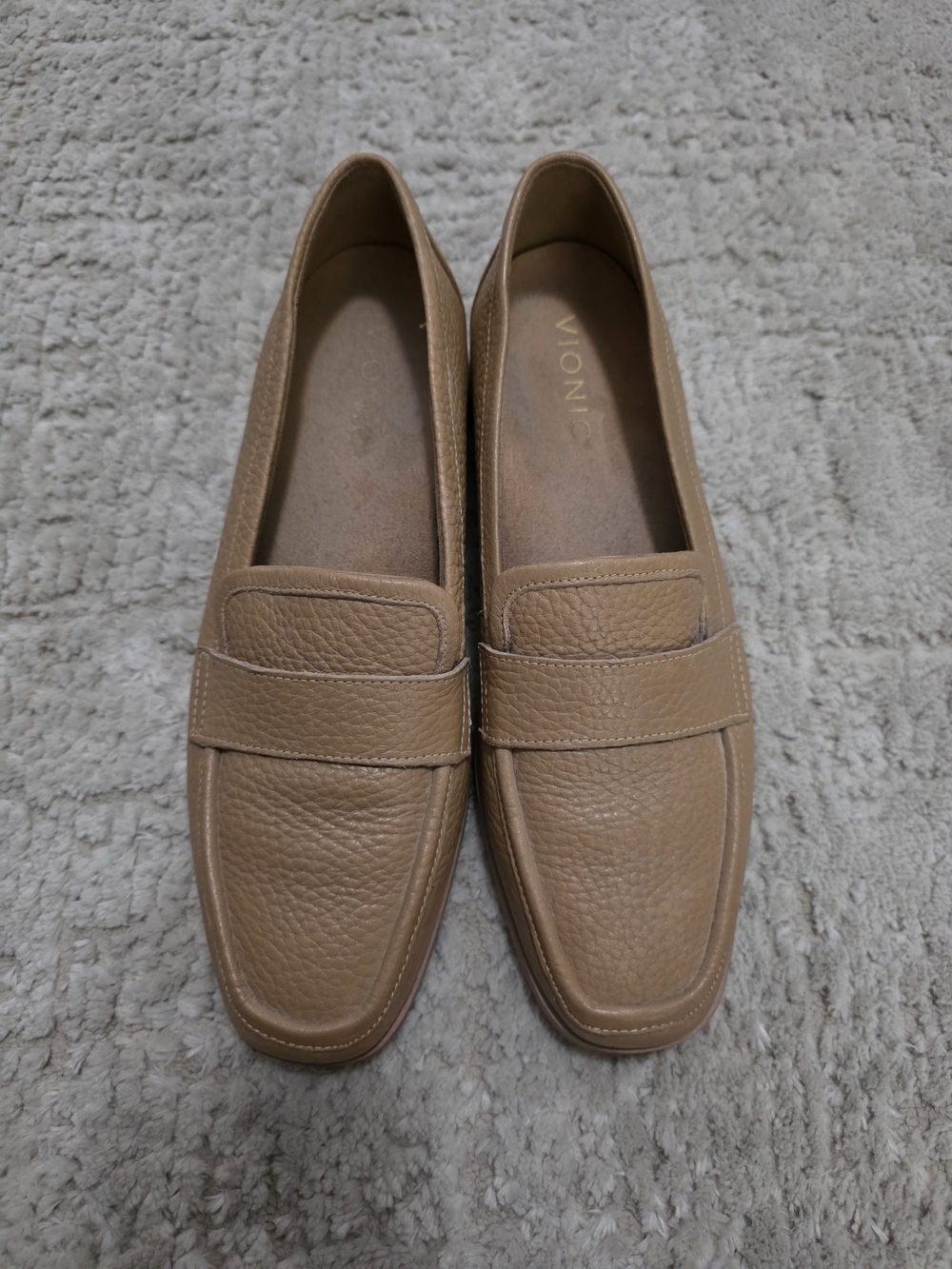 Vionic Women's Tan Leather Penny Loafers
